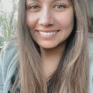 Meet your Posher, Nina